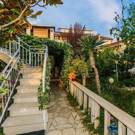 Apartments Roda Supetar Exterior photo