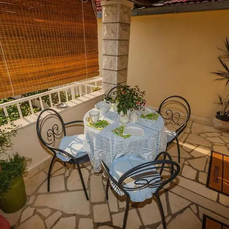 Apartments Roda Supetar Exterior photo