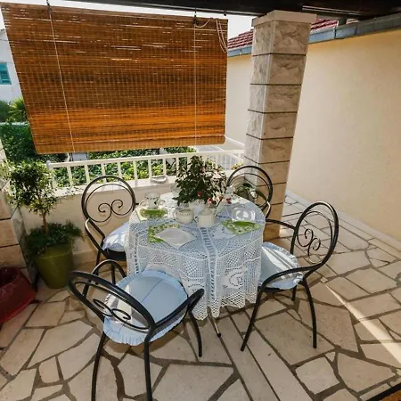 Apartments Roda Supetar Exterior photo