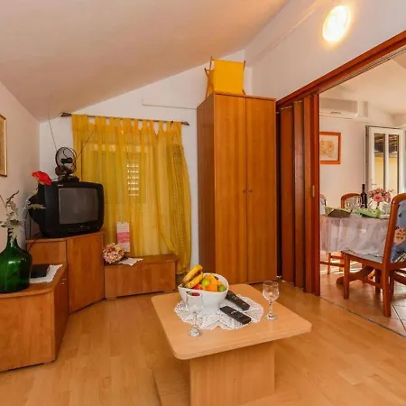 Apartments Roda Supetar Exterior photo
