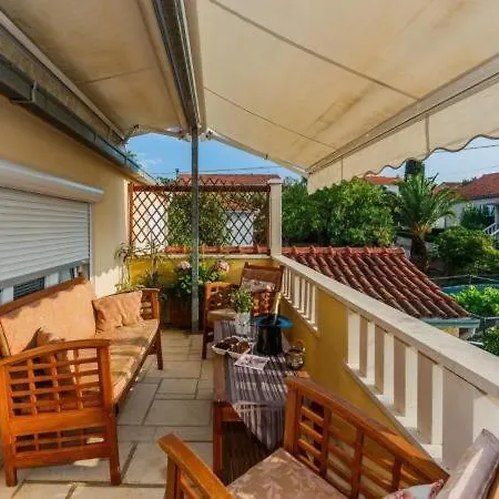 Apartments Roda Supetar Exterior photo