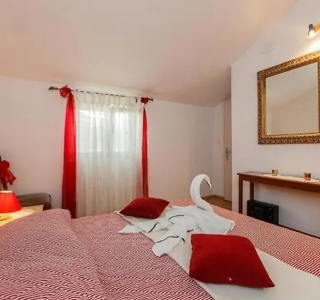 Apartments Roda Supetar Exterior photo