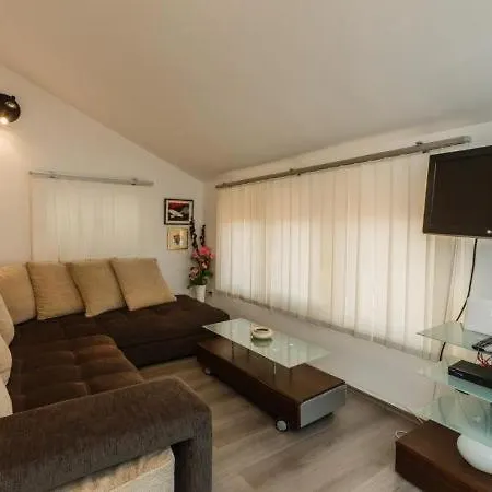 Apartments Roda Supetar Exterior photo