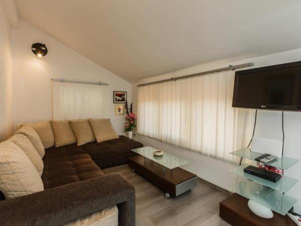 Apartment Roda *
